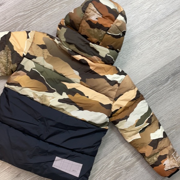 Molo 100% down boys winter jacket - Picture 2 of 2
